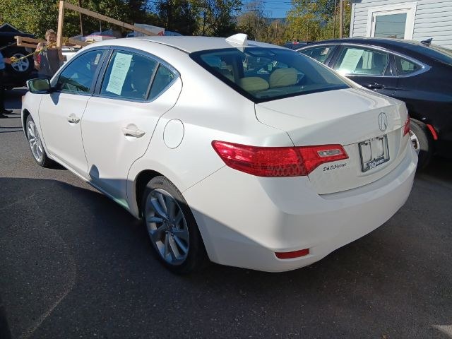 2014 WHITE ACURA ILX 4DR (19VDE1F78EE) with an 2.0L L4 engine, AT transmission, located at 15520 McMullen Hwy SW, Belair, MD, 21502, (301) 729-3700, 39.581375, -78.846451 - Photo#4