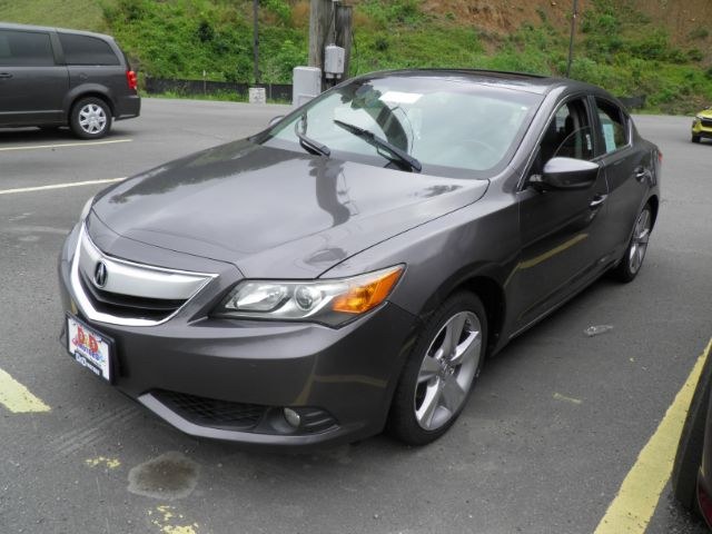 photo of 2015 ACURA ILX 5-Spd AT w/ Premium Package