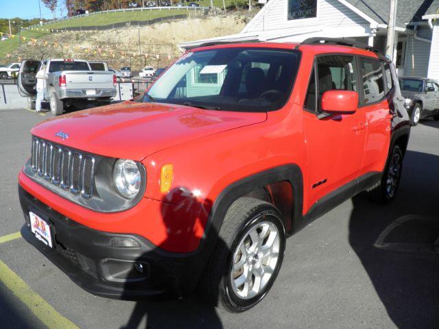 photo of 2017 Jeep Renegade Latitude 4WD