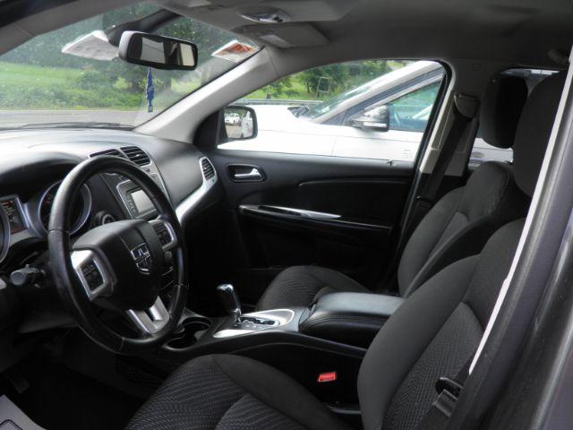 2018 Gray Dodge Journey SE (3C4PDCAB8JT) with an 2.4L I4 engine, AT transmission, located at 19521 New George's Creek Rd SW, Barton, MD, 21521, (301) 463-2404, 39.524323, -79.017906 - Photo#1