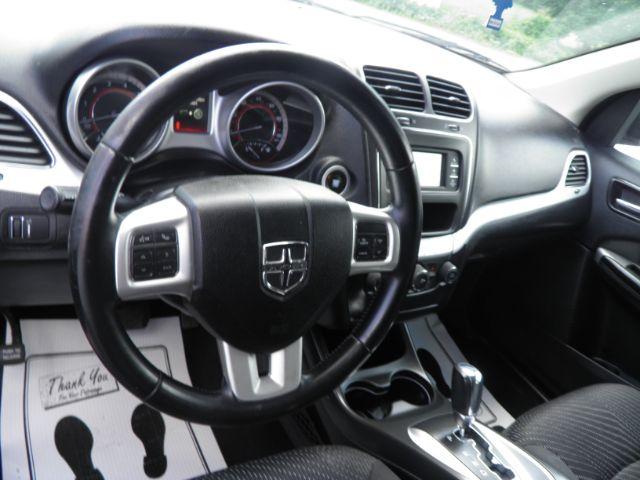 2018 Gray Dodge Journey SE (3C4PDCAB8JT) with an 2.4L I4 engine, AT transmission, located at 19521 New George's Creek Rd SW, Barton, MD, 21521, (301) 463-2404, 39.524323, -79.017906 - Photo#2