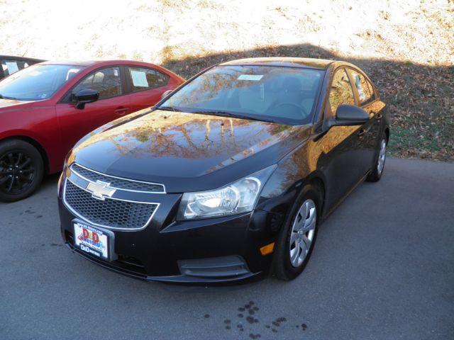 photo of 2013 Chevrolet Cruze LS Manual