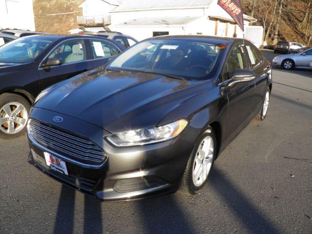 photo of 2016 Ford Fusion SE