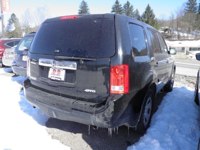 2013 BLACK Honda Pilot LX 4WD 5-Spd AT (5FNYF4H21DB) with an 3.5L V6 engine, AT transmission, located at 19521 New George's Creek Rd SW, Barton, MD, 21521, (301) 463-2404, 39.524323, -79.017906 - Photo#5