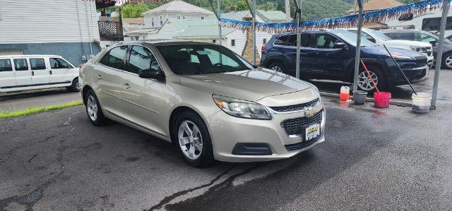 2015 GOLD /Cloth Chevrolet Malibu LS (1G11B5SL4FF) with an 2.5 L4 engine, AT transmission, 0.000000, 0.000000 - Photo#0