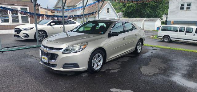 2015 GOLD /Cloth Chevrolet Malibu LS (1G11B5SL4FF) with an 2.5 L4 engine, AT transmission, 0.000000, 0.000000 - Photo#2