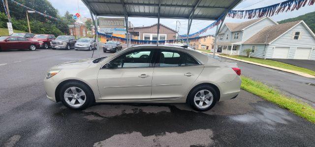 2015 GOLD /Cloth Chevrolet Malibu LS (1G11B5SL4FF) with an 2.5 L4 engine, AT transmission, 0.000000, 0.000000 - Photo#3