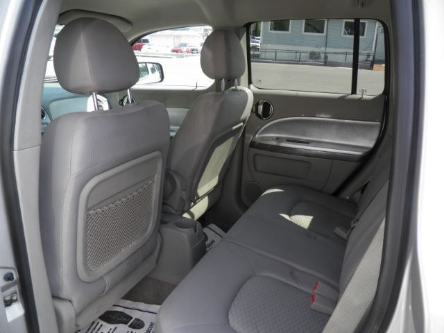 2009 GRAY Chevrolet HHR LS (3GNCA13B09S) with an 2.2L L4 engine, 4-Speed Automatic transmission, located at 15520 McMullen Hwy SW, Belair, MD, 21502, (301) 729-3700, 39.581375, -78.846451 - Photo#3