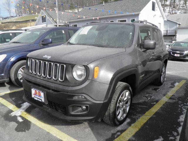 photo of 2017 JEEP RENEGADE Latitude 4WD