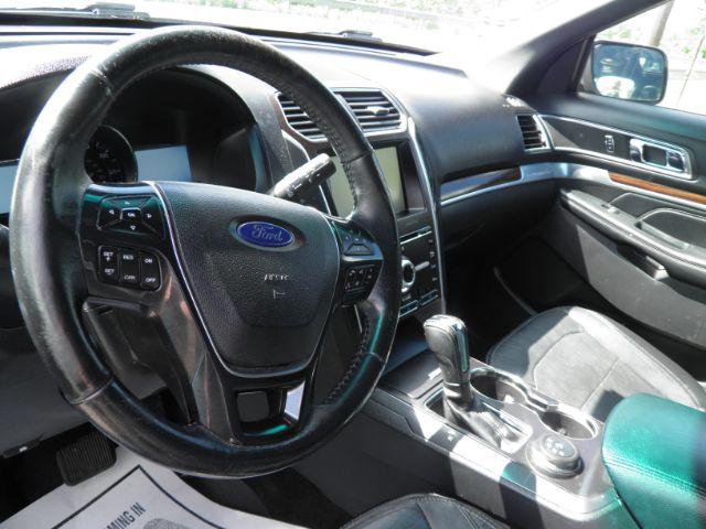 2016 GRAY FORD EXPLORER Limited 4WD (1FM5K8F88GG) with an 3.5L V6 engine, AT transmission, located at 15520 McMullen Hwy SW, Belair, MD, 21502, (301) 729-3700, 39.581375, -78.846451 - Photo#2