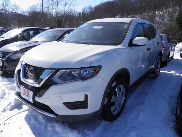 photo of 2018 Nissan Rogue S AWD