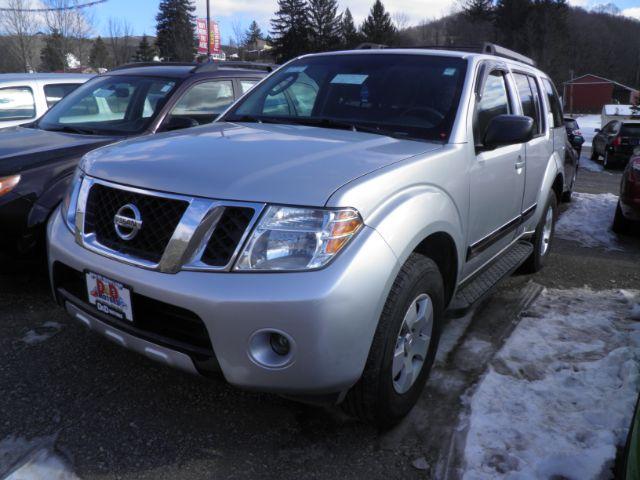 photo of 2011 Nissan Pathfinder S 4WD