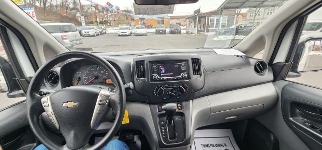 2018 White /Medium Pewter, cloth Chevrolet City Express LT (3N63M0ZN5JK) with an 2.0L I4 engine, AT transmission, located at 19521 New George's Creek Rd SW, Barton, MD, 21521, (301) 463-2404, 39.524323, -79.017906 - FOR A BETTER PRICE CALL PAUL AT 301-268-8150 - Photo#3