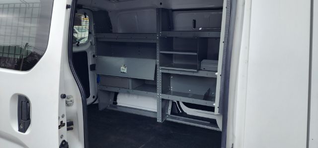2018 White /Medium Pewter, cloth Chevrolet City Express LT (3N63M0ZN5JK) with an 2.0L I4 engine, AT transmission, located at 19521 New George's Creek Rd SW, Barton, MD, 21521, (301) 463-2404, 39.524323, -79.017906 - FOR A BETTER PRICE CALL PAUL AT 301-268-8150 - Photo#6