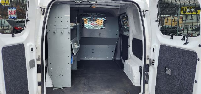2018 White /Medium Pewter, cloth Chevrolet City Express LT (3N63M0ZN5JK) with an 2.0L I4 engine, AT transmission, located at 19521 New George's Creek Rd SW, Barton, MD, 21521, (301) 463-2404, 39.524323, -79.017906 - FOR A BETTER PRICE CALL PAUL AT 301-268-8150 - Photo#7