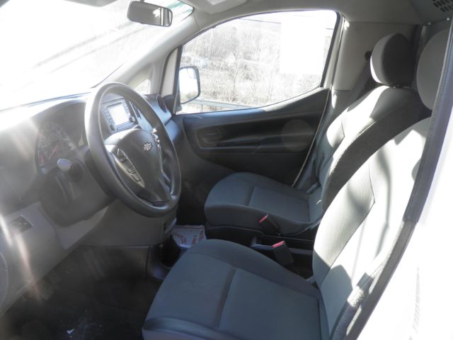 2018 White /Medium Pewter, cloth Chevrolet City Express LT (3N63M0ZN5JK) with an 2.0L I4 engine, AT transmission, located at 19521 New George's Creek Rd SW, Barton, MD, 21521, (301) 463-2404, 39.524323, -79.017906 - FOR A BETTER PRICE CALL PAUL AT 301-268-8150 - Photo#2