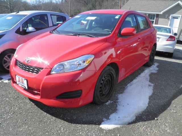 photo of 2010 Toyota Matrix Base 4-Speed AT