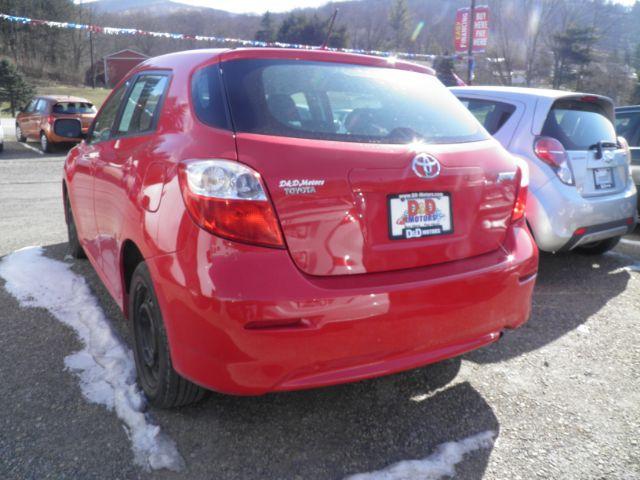 2010 RED Toyota Matrix Base 4-Speed AT (2T1KU4EE2AC) with an 1.8L L4 engine, AT transmission, located at 19521 New George's Creek Rd SW, Barton, MD, 21521, (301) 463-2404, 39.524323, -79.017906 - Photo#5