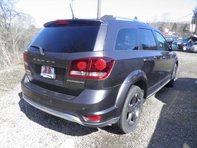 2020 GRAY DODGE JOURNEY CROSS (3C4PDCGBXLT) with an 2.4L L4 engine, AT transmission, located at 19521 New George's Creek Rd SW, Barton, MD, 21521, (301) 463-2404, 39.524323, -79.017906 - Photo#5