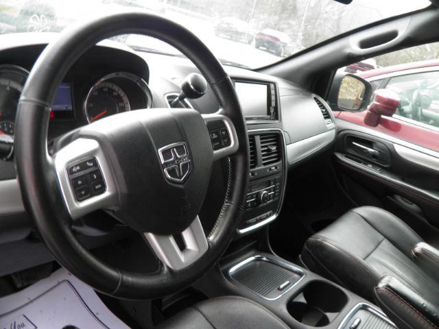 2020 Black Dodge Grand Caravan GT (2C4RDGEG3LR) with an 3.6L V6 engine, AT transmission, located at 15520 McMullen Hwy SW, Belair, MD, 21502, (301) 729-3700, 39.581375, -78.846451 - Photo#2