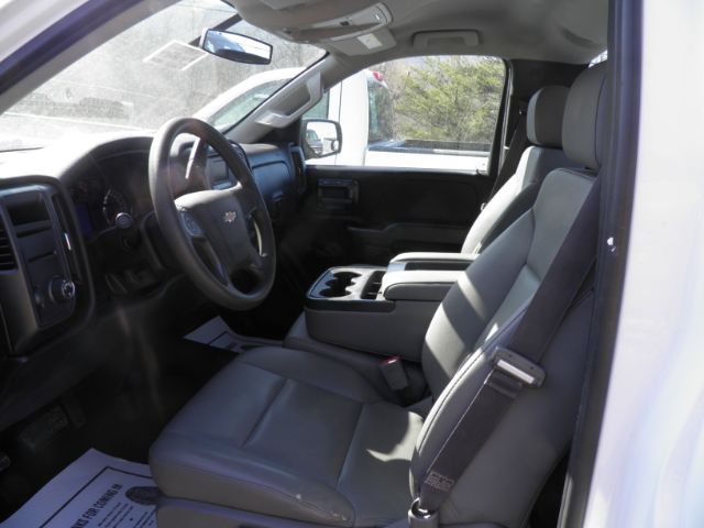 2017 White Chevrolet Silverado 1500 Work Truck Long Box 2WD (1GCNCNEH8HZ) with an 4.3L V6 engine, AT transmission, located at 15520 McMullen Hwy SW, Belair, MD, 21502, (301) 729-3700, 39.581375, -78.846451 - Photo#1