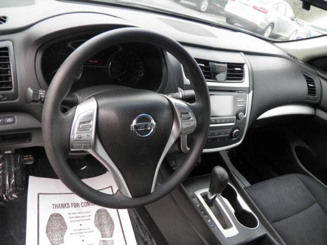 2017 BLACK Nissan Altima 2.5 (1N4AL3AP5HC) with an 2.5 L4 engine, AT transmission, located at 19521 New George's Creek Rd SW, Barton, MD, 21521, (301) 463-2404, 39.524323, -79.017906 - Photo#2