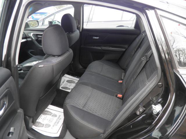 2017 BLACK Nissan Altima 2.5 (1N4AL3AP5HC) with an 2.5 L4 engine, AT transmission, located at 19521 New George's Creek Rd SW, Barton, MD, 21521, (301) 463-2404, 39.524323, -79.017906 - Photo#3