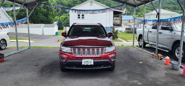 2016 MAROON /Leather Jeep Compass Latitude 4WD (1C4NJDEB9GD) with an 2.4l L4 engine, AT transmission, 0.000000, 0.000000 - Photo#1