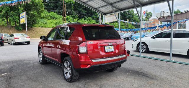 2016 MAROON /Leather Jeep Compass Latitude 4WD (1C4NJDEB9GD) with an 2.4l L4 engine, AT transmission, 0.000000, 0.000000 - Photo#8