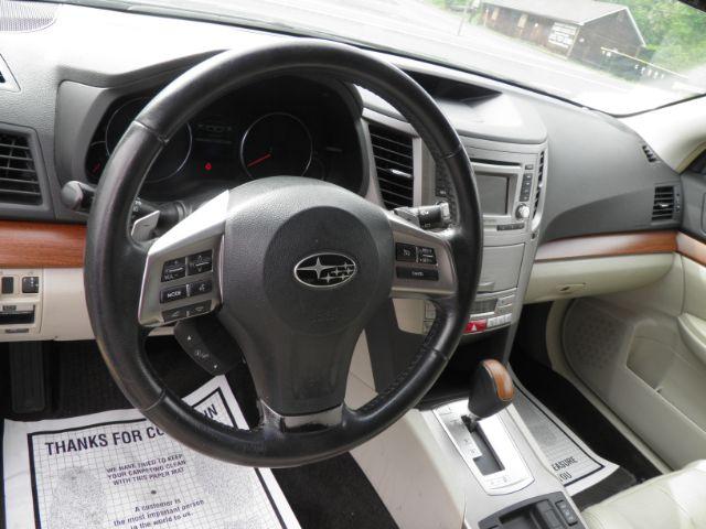 2013 GREEN Subaru Outback 2.5i Limited (4S4BRBKC4D3) with an 2.5 L4 engine, AT transmission, located at 15520 McMullen Hwy SW, Belair, MD, 21502, (301) 729-3700, 39.581375, -78.846451 - Photo#2