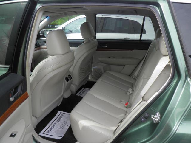 2013 GREEN Subaru Outback 2.5i Limited (4S4BRBKC4D3) with an 2.5 L4 engine, AT transmission, located at 15520 McMullen Hwy SW, Belair, MD, 21502, (301) 729-3700, 39.581375, -78.846451 - Photo#3