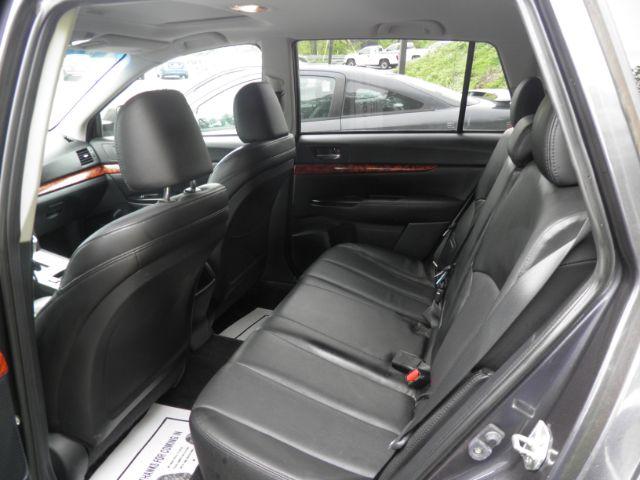 2011 GRAY Subaru Outback 2.5i Limited (4S4BRBKCXB3) with an 2.5L H4 DOHC 16V engine, AT transmission, located at 15520 McMullen Hwy SW, Belair, MD, 21502, (301) 729-3700, 39.581375, -78.846451 - Photo#3