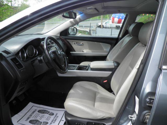 2013 BLUE Mazda CX-9 Grand Touring (JM3TB3DVXD0) with an 3.7L V6 engine, AT transmission, located at 15520 McMullen Hwy SW, Belair, MD, 21502, (301) 729-3700, 39.581375, -78.846451 - Photo#1