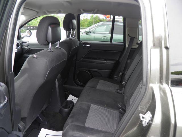 2015 GRAY Jeep Compass Sport (1C4NJDBB2FD) with an 2.4L L4 engine, AT transmission, located at 15520 McMullen Hwy SW, Belair, MD, 21502, (301) 729-3700, 39.581375, -78.846451 - Photo#3