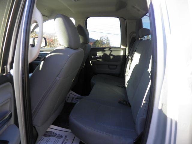 2017 Silver RAM 1500 SLT Quad Cab 2WD (1C6RR6GG7HS) with an 3.6L V6 engine, AT transmission, located at 15520 McMullen Hwy SW, Belair, MD, 21502, (301) 729-3700, 39.581375, -78.846451 - Photo#3