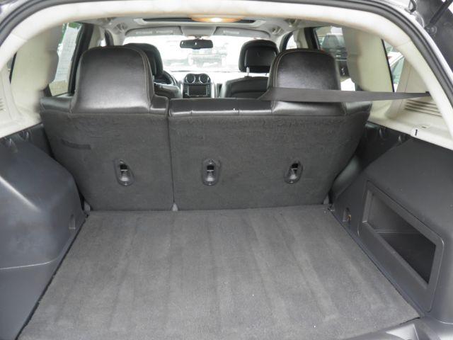 2017 GRAY Jeep Compass High Altitude 4x4 (1C4NJDEBXHD) with an 2.4L L4 engine, located at 19521 New George's Creek Rd SW, Barton, MD, 21521, (301) 463-2404, 39.524323, -79.017906 - Photo#4