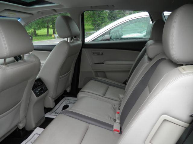 2012 RED Mazda CX-9 Touring (JM3TB3CV3C0) with an 3.7L V6 engine, AT transmission, located at 19521 New George's Creek Rd SW, Barton, MD, 21521, (301) 463-2404, 39.524323, -79.017906 - Photo#3