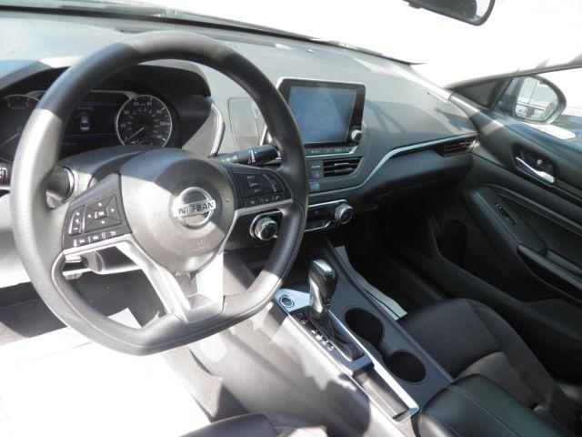 2020 BLUE Nissan Altima S (1N4BL4BV3LC) with an 2.5l L4 engine, AT transmission, located at 15520 McMullen Hwy SW, Belair, MD, 21502, (301) 729-3700, 39.581375, -78.846451 - Photo#2