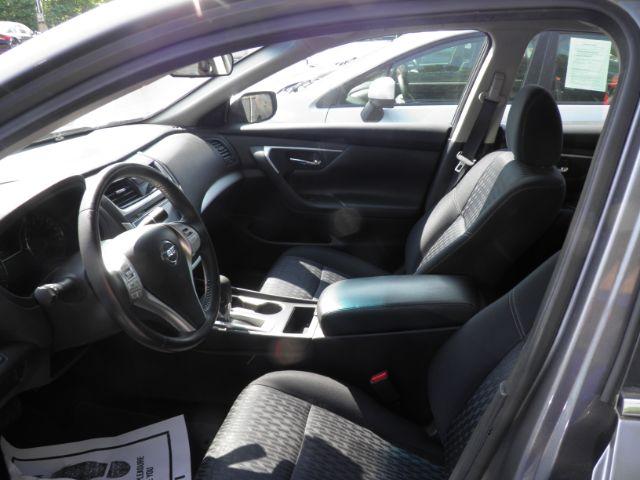 2017 Gray Nissan Altima 2.5 (1N4AL3AP0HC) with an 2.5L I4 engine, AT transmission, located at 15520 McMullen Hwy SW, Belair, MD, 21502, (301) 729-3700, 39.581375, -78.846451 - Photo#1