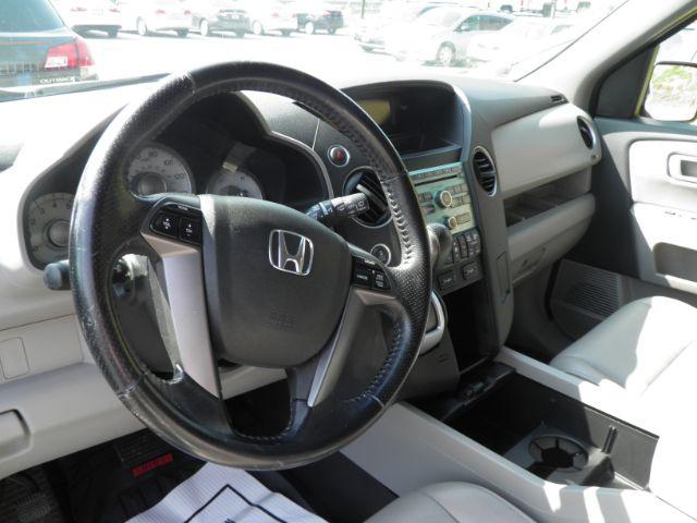 2011 WHITE Honda Pilot EX-L (5FNYF4H59BB) with an 3.5L V6 engine, located at 15520 McMullen Hwy SW, Belair, MD, 21502, (301) 729-3700, 39.581375, -78.846451 - Photo#2