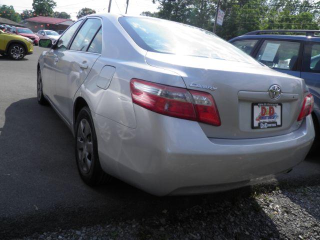 2009 Silver Toyota Camry LE | SE | XLE (4T1BE46KX9U) with an 2.4L I4 engine, AT transmission, located at 15520 McMullen Hwy SW, Belair, MD, 21502, (301) 729-3700, 39.581375, -78.846451 - Photo#4