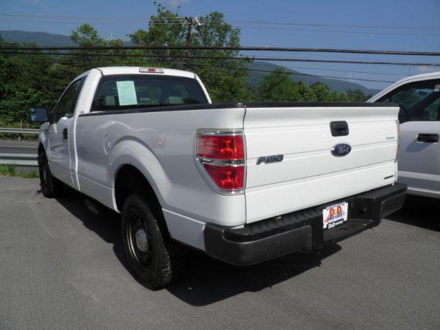 2013 White Ford F-150 XL 8-ft. Bed 2WD (1FTMF1CM1DK) with an 3.7L V6 engine, AT transmission, located at 15520 McMullen Hwy SW, Belair, MD, 21502, (301) 729-3700, 39.581375, -78.846451 - Photo#4