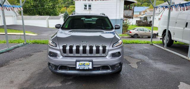 2017 Silver /Black, leather Jeep Cherokee Limited 4WD (1C4PJMDB7HW) with an 2.4l L4 engine, AT transmission, located at 15520 McMullen Hwy SW, Belair, MD, 21502, (301) 729-3700, 39.581375, -78.846451 - Photo#1