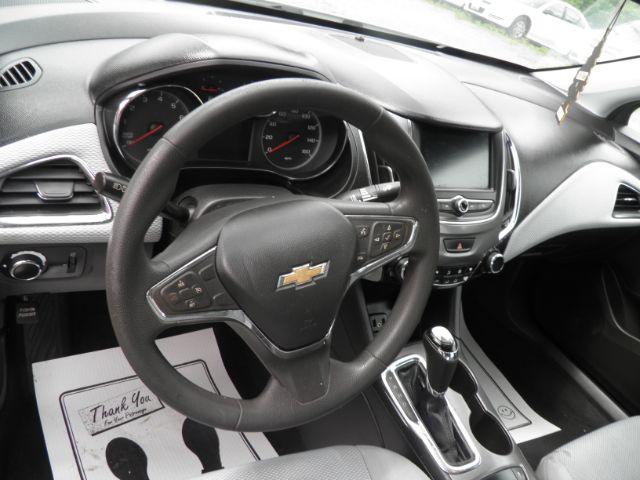 2019 White Chevrolet Cruze LT (1G1BE5SM8K7) with an 1.4L I4 engine, located at 19521 New George's Creek Rd SW, Barton, MD, 21521, (301) 463-2404, 39.524323, -79.017906 - Photo#2
