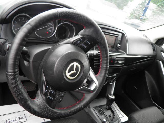 2013 RED Mazda CX-5 Touring (JM3KE4CE4D0) with an 2.4L L4 engine, located at 19521 New George's Creek Rd SW, Barton, MD, 21521, (301) 463-2404, 39.524323, -79.017906 - Photo#2