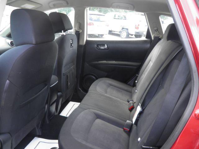 2013 Maroon Nissan Rogue S AWD (JN8AS5MV7DW) with an 2.5L I4 engine, AT transmission, located at 19521 New George's Creek Rd SW, Barton, MD, 21521, (301) 463-2404, 39.524323, -79.017906 - Photo#3