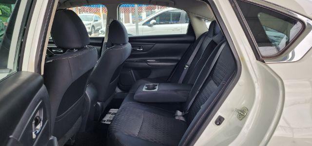 2018 White /Charcoal, cloth Nissan Altima 2.5 S (1N4AL3APXJC) with an 2.5 L4 engine, CVT transmission, located at 15520 McMullen Hwy SW, Belair, MD, 21502, (301) 729-3700, 39.581375, -78.846451 - FOR A BETTER PRICE CALL PAUL AT 301-268-8150 - Photo#7