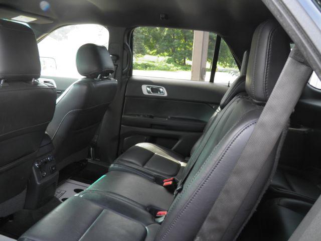 2013 Black Ford Explorer Limited (1FM5K8F87DG) with an 3.5L V6 engine, AT transmission, located at 19521 New George's Creek Rd SW, Barton, MD, 21521, (301) 463-2404, 39.524323, -79.017906 - Photo#3