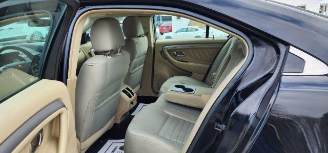 2016 Black /Cloth Ford Taurus SE (1FAHP2D81GG) with an 3.5L V6 engine, AT transmission, located at 15520 McMullen Hwy SW, Belair, MD, 21502, (301) 729-3700, 39.581375, -78.846451 - FOR A BETTER PRICE CALL PAUL AT 301-268-8150 - Photo#6