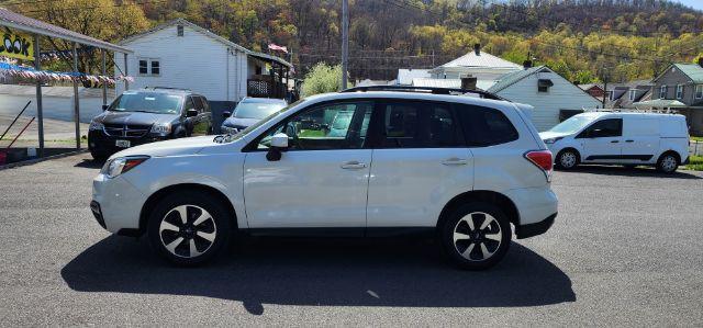 2018 WHITE /Gray Subaru Forester 2.5i Premium (JF2SJAGC2JH) with an 2.5 L4 engine, AT transmission, located at 15520 McMullen Hwy SW, Belair, MD, 21502, (301) 729-3700, 39.581375, -78.846451 - FOR A BETTER PRICE CALL PAUL AT 301-268-8150 - Photo#3